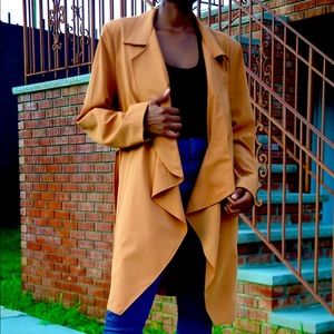 VINTAGE TRENCH COAT